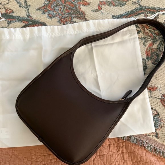 Coach Curve Zip in Maple - Picture 2 of 5